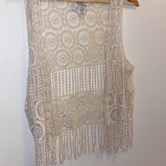 White Coverup - Picture 4 of 5